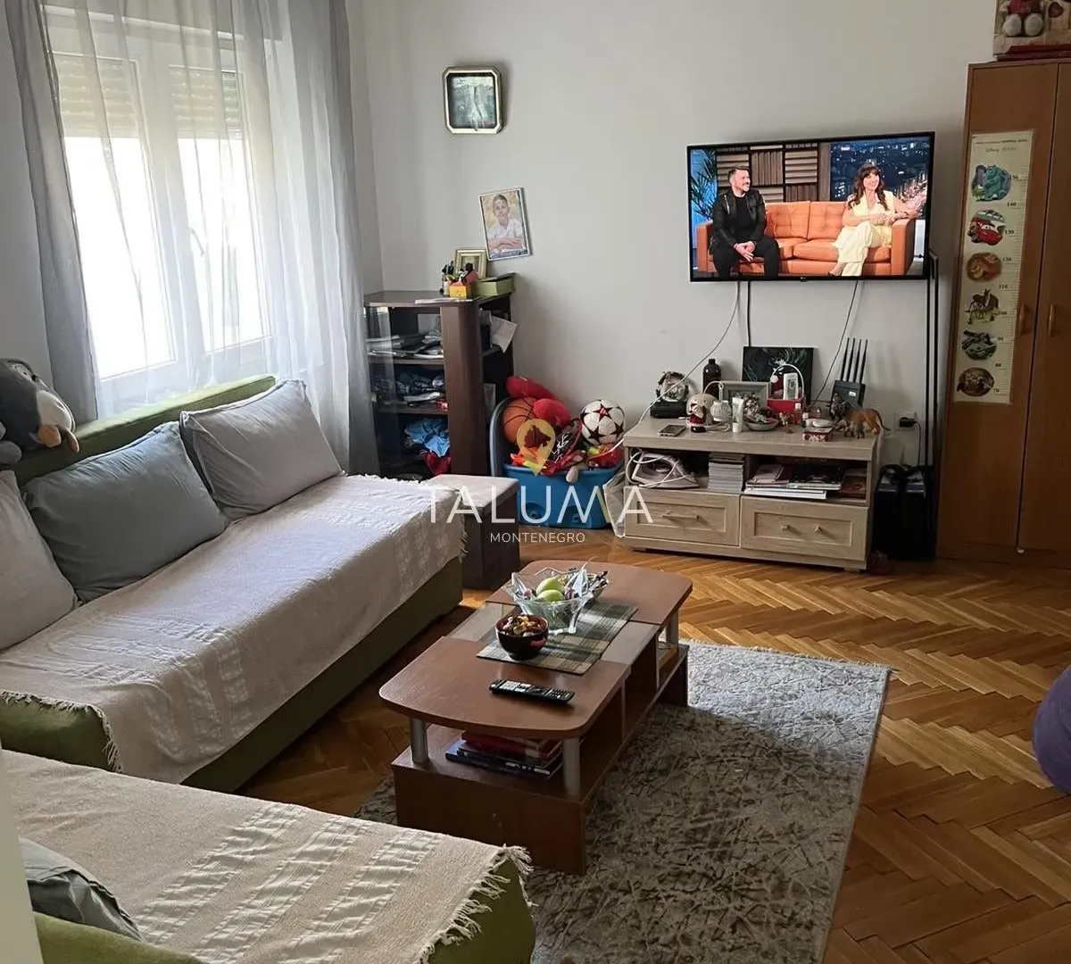 Izdavanje, jednosoban stan, 30m², Blok 5, Podgorica