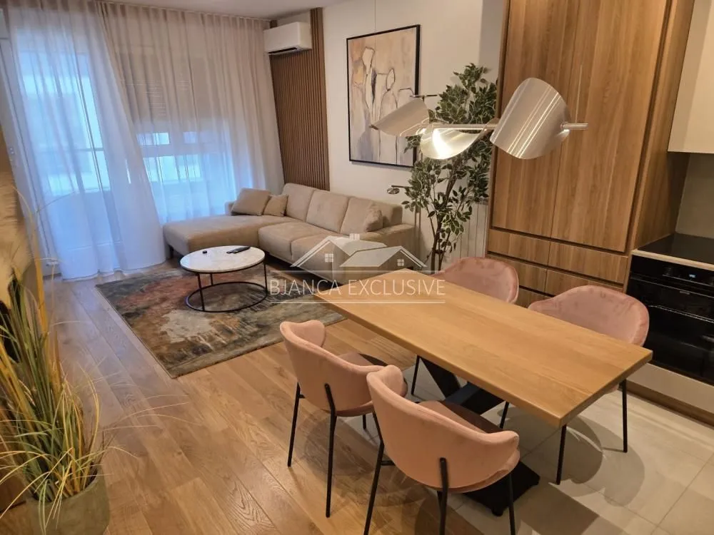 Sale, two bedroom apartment, 50m², Novi Beograd Blok 65, Novi Beograd Sve Podlokacije