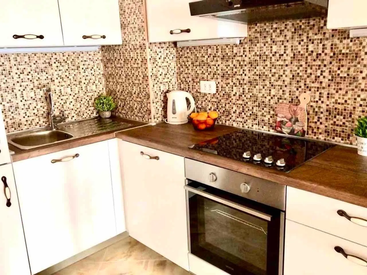Sale, two bedroom apartment, 75m², Dobra Voda, Budva