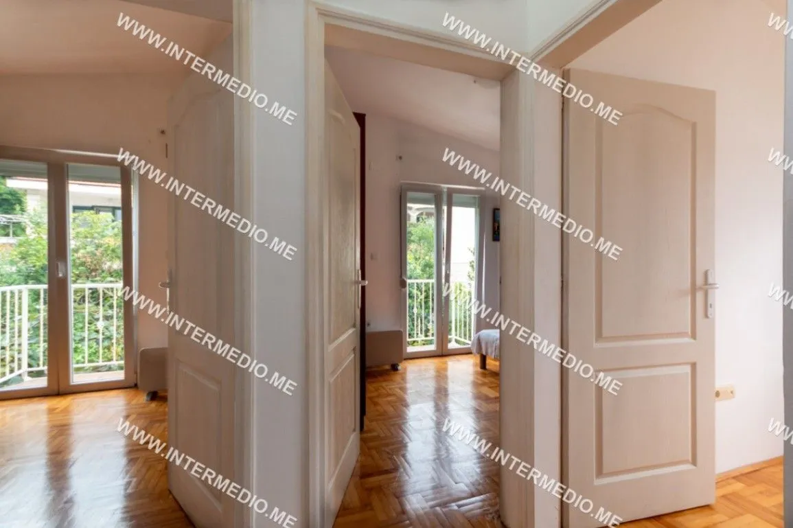 Prodaja, kuća, 141m², Savina, Herceg Novi