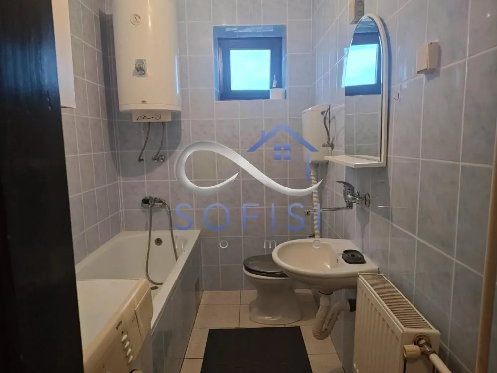 Izdavanje, jednosoban stan, 36m², Centar, Novi Sad