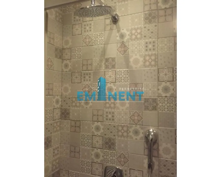 Izdavanje, trosoban stan, 57m², Crveni Krst, Beograd