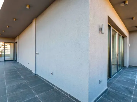 Sale, three bedroom apartment, 149m², Gospoština, Budva - image 13