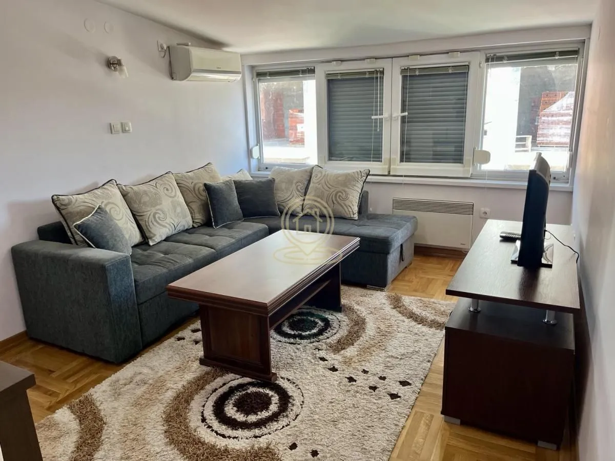 Prodaja, jednosoban stan, 40m², Centar, Vrnjačka Banja
