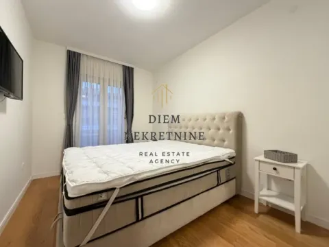 Rent, two bedroom apartment, 70m², Central Point, Podgorica - image 9