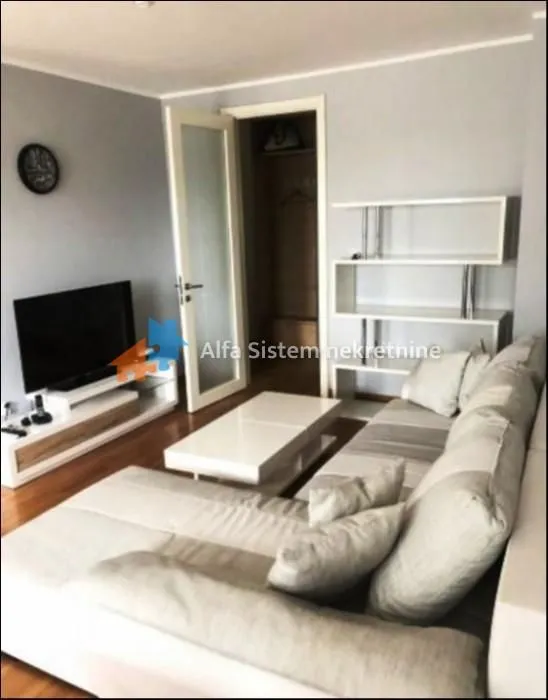 Rent, four bedroom apartment, 105m², Novi Beograd Blok 67, Novi Beograd Sve Podlokacije