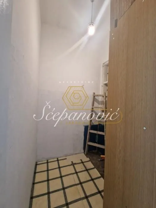 Rent, office space, 84m², Centar, Novi Sad