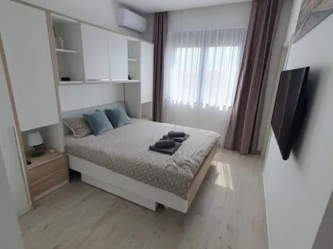 Prodaja, trosoban stan, 200m², Banja Vrdnik, Irig - image 7