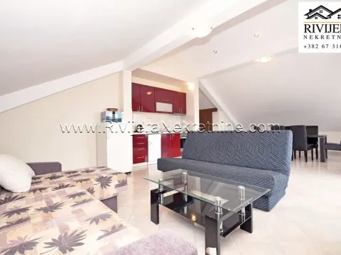 Prodaja, trosoban stan, 129m², Baošići, Herceg Novi - image 1