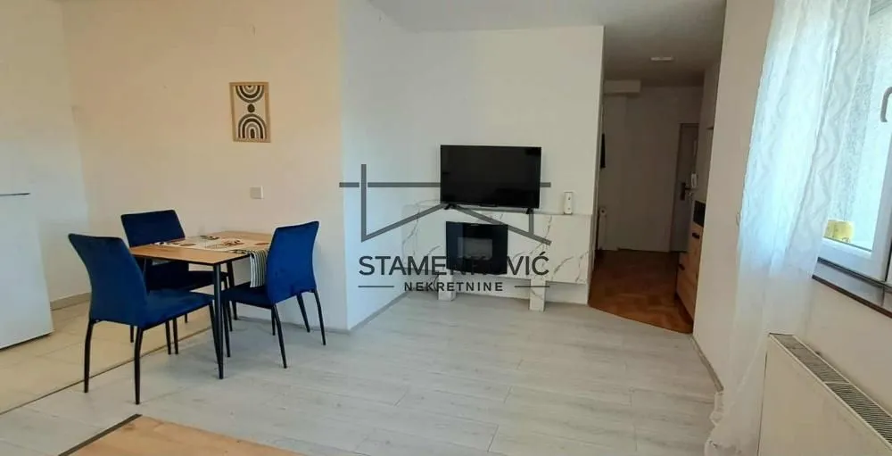 Prodaja, dvosoban stan, 56m², Rotkvarija, Novi Sad Sve Podlokacije