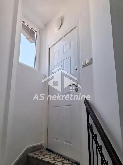 Izdavanje, dvosoban stan, 54m², Kalenić Pijaca, Vračar Sve Podlokacije