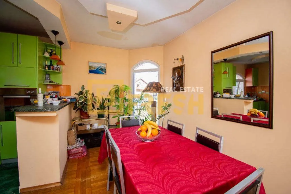 Sale, house, 180m², Donja Gorica, Podgorica