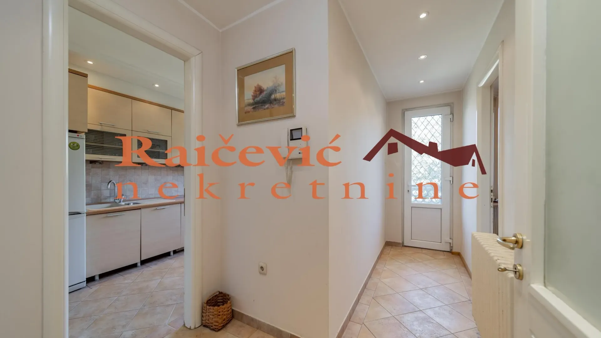 Prodaja, kuća, 273m², Beograd, Srbija