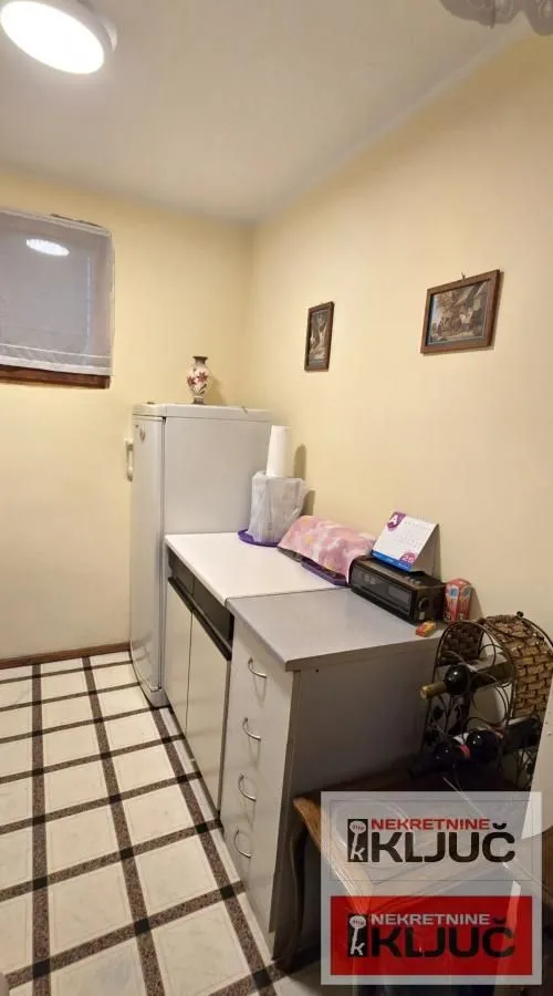 Prodaja, kuća, 63m², Rakovac, Novi Sad Sve Podlokacije