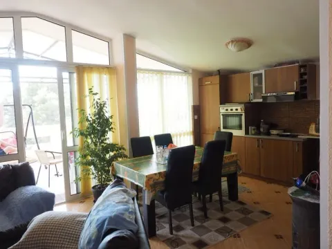 Prodaja, kuća, 300m², Bar, Crna Gora - image 2