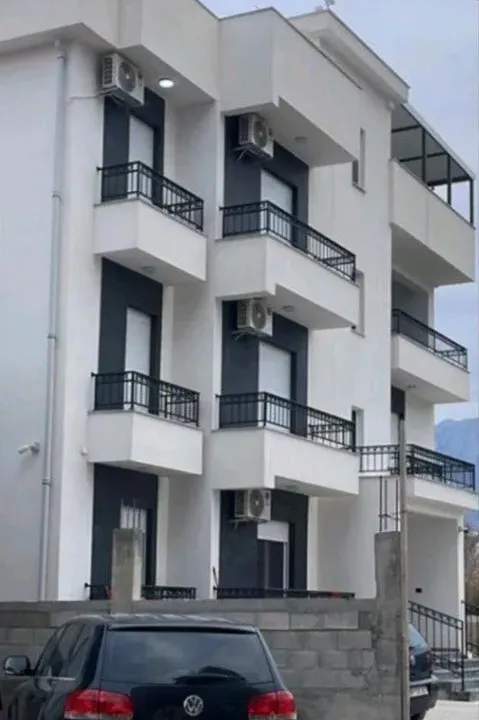 Izdavanje, garsonjera, 29m², Bjeliši, Bar