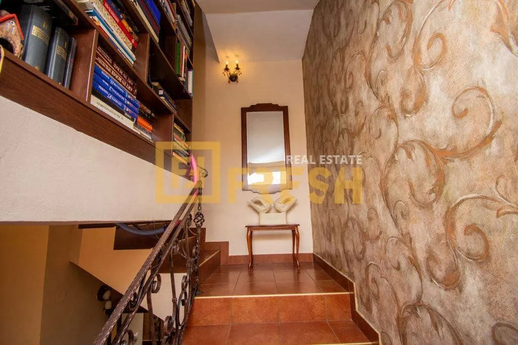 Prodaja, trosoban stan, 155m², Gorica C, Podgorica