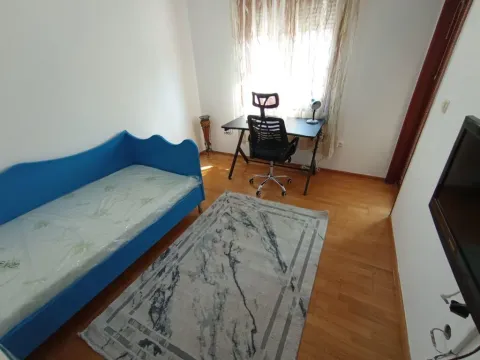 Rent, three bedroom apartment, 120m², Ljubović, Podgorica - image 3