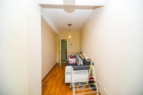 Izdavanje, trosoban stan, 95m², Preko Morače, Podgorica - image 10