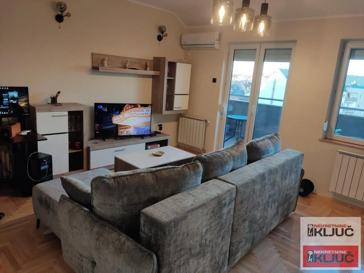 Prodaja, dvosoban stan, 54m², Bulevar Evrope, Novi Sad Sve Podlokacije