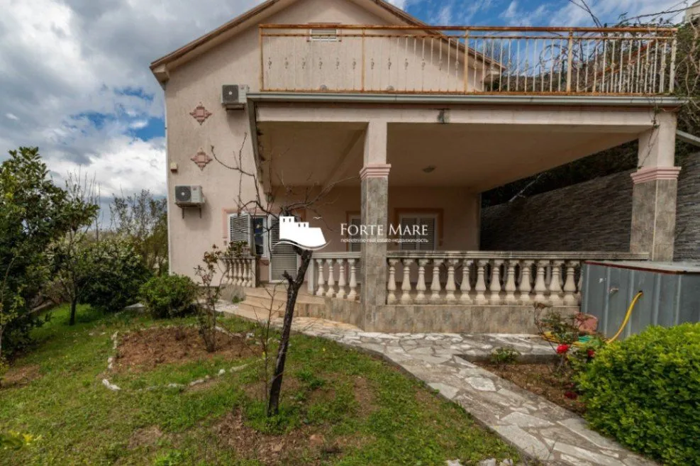 Prodaja, kuća, 225m², Kumbor, Herceg Novi