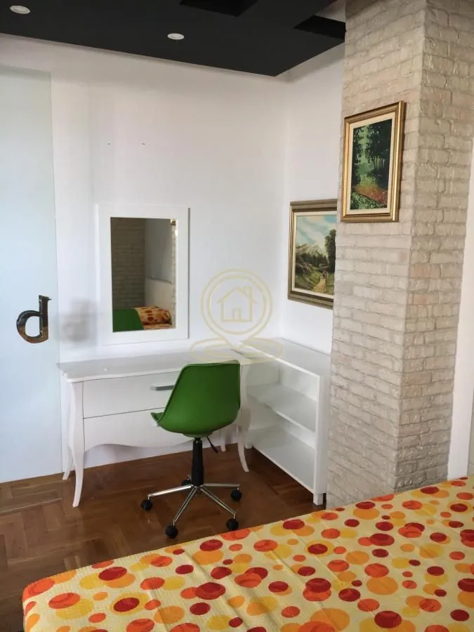 Izdavanje, jednosoban stan, 36m², Đeram Pijaca, Beograd