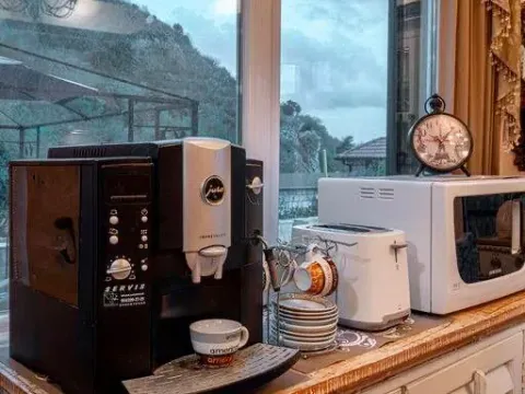 Izdavanje, kuća, 300m², Bečići, Budva - image 18