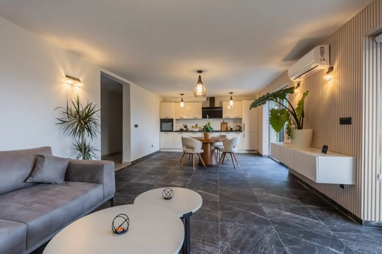 Prodaja, kuća, 300m², Budva, Crna Gora