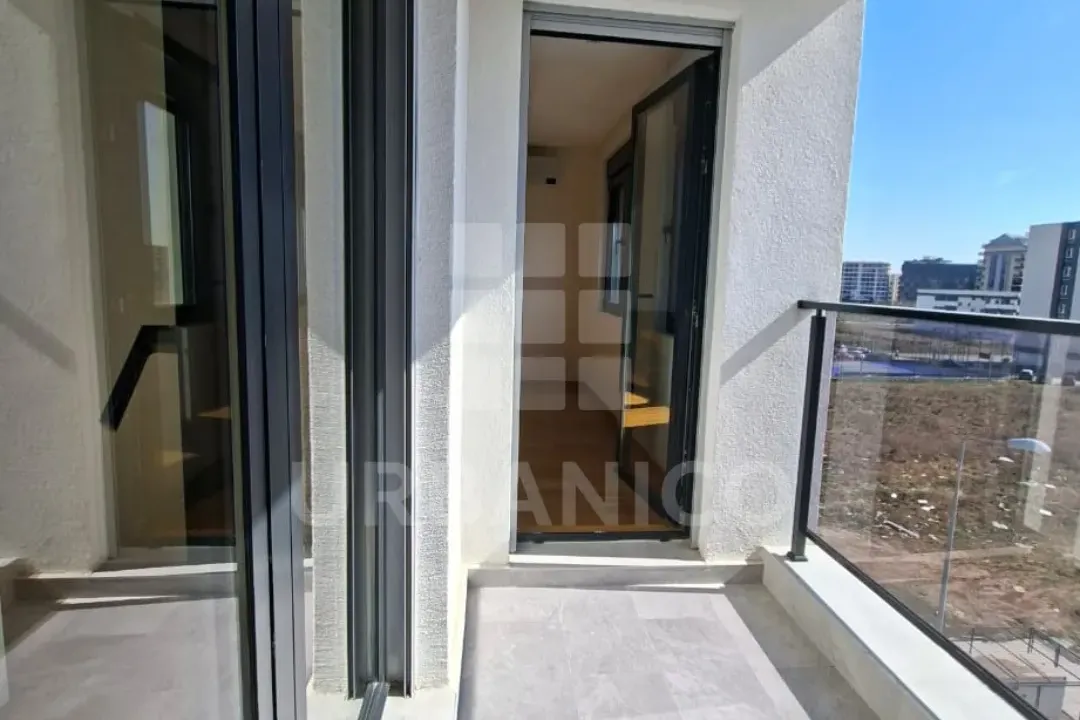 Prodaja, jednosoban stan, 56m², Tološi, Podgorica