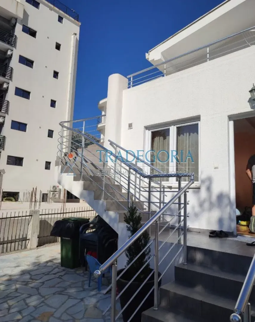 Prodaja, kuća, 112m², Dobra Voda, Bar
