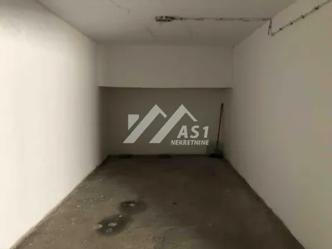 Rent, parking/garage, 14m², Centar, Novi Sad - image 3