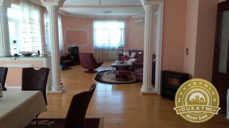 Prodaja, kuća, 962m², Futog, Novi Sad Sve Podlokacije