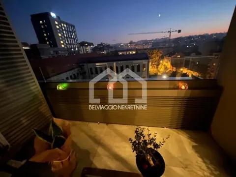 Izdavanje, trosoban stan, 70m², Stari Grad, Beograd - image 18