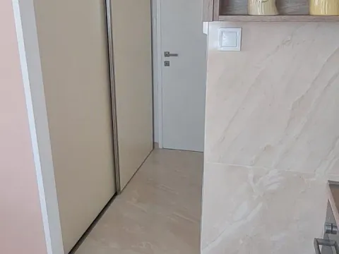 Rent, two bedroom apartment, 78m², Blok 5, Podgorica - image 8