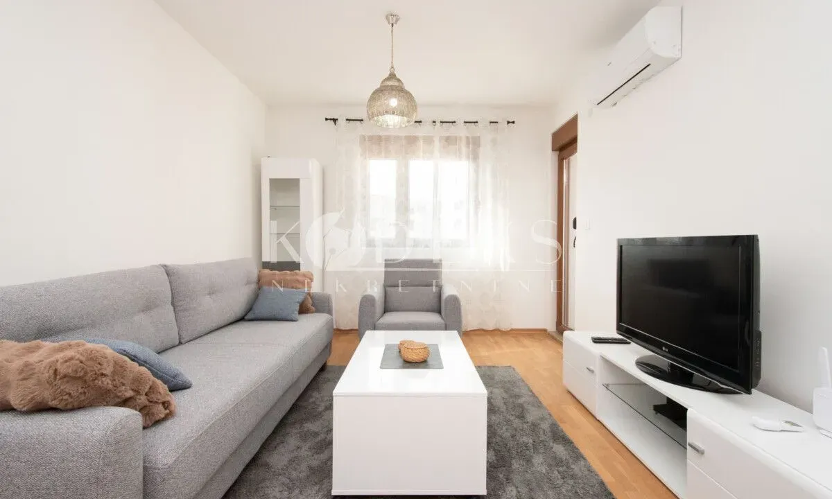 Rent, one bedroom apartment, 40m², Stari Aerodrom, Podgorica