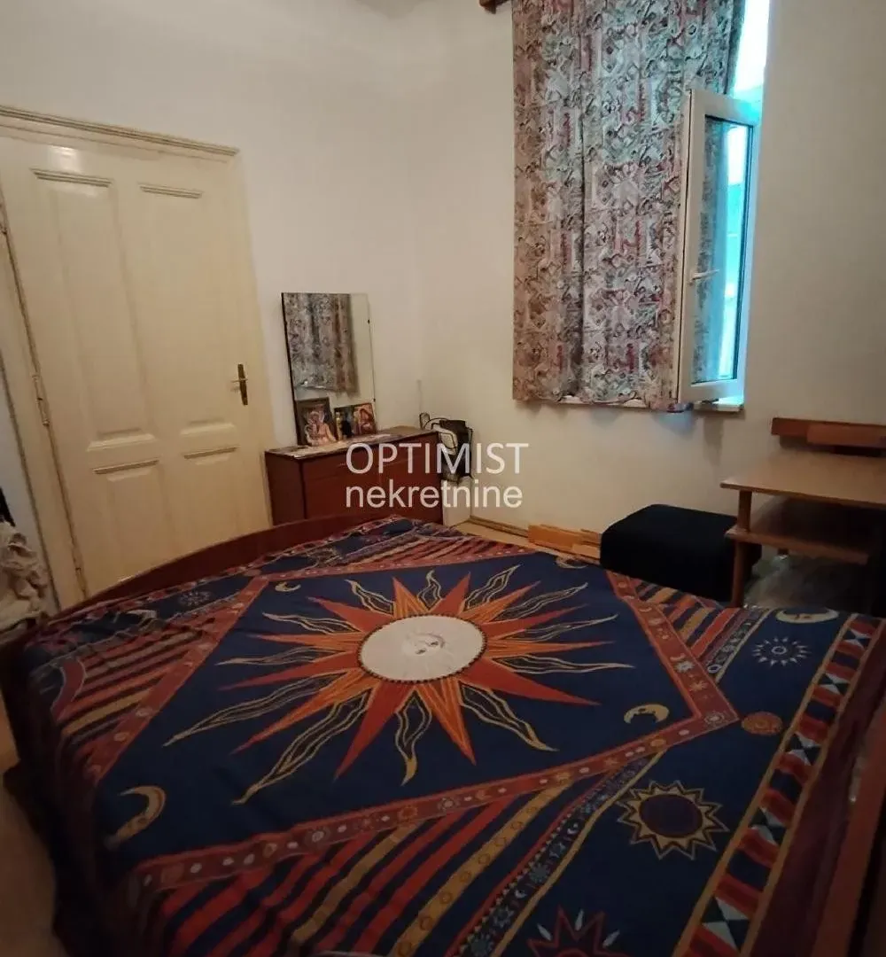 Prodaja, trosoban stan, 61m², Skadarlija, Beograd