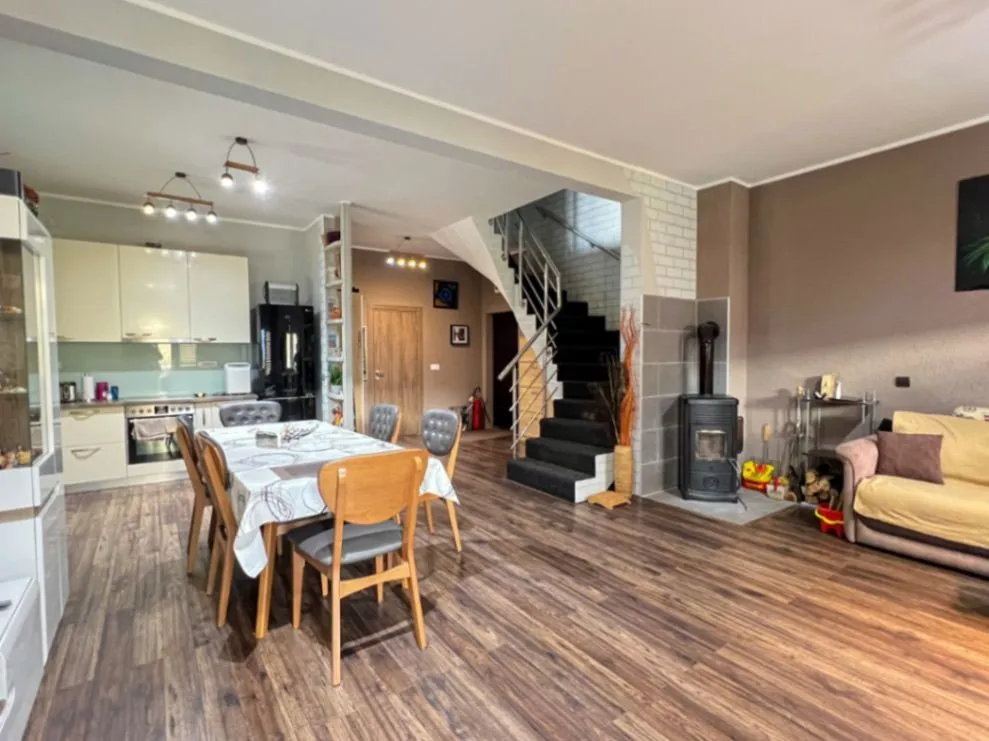 Prodaja, trosoban stan, 115m², Đenovići, Herceg Novi
