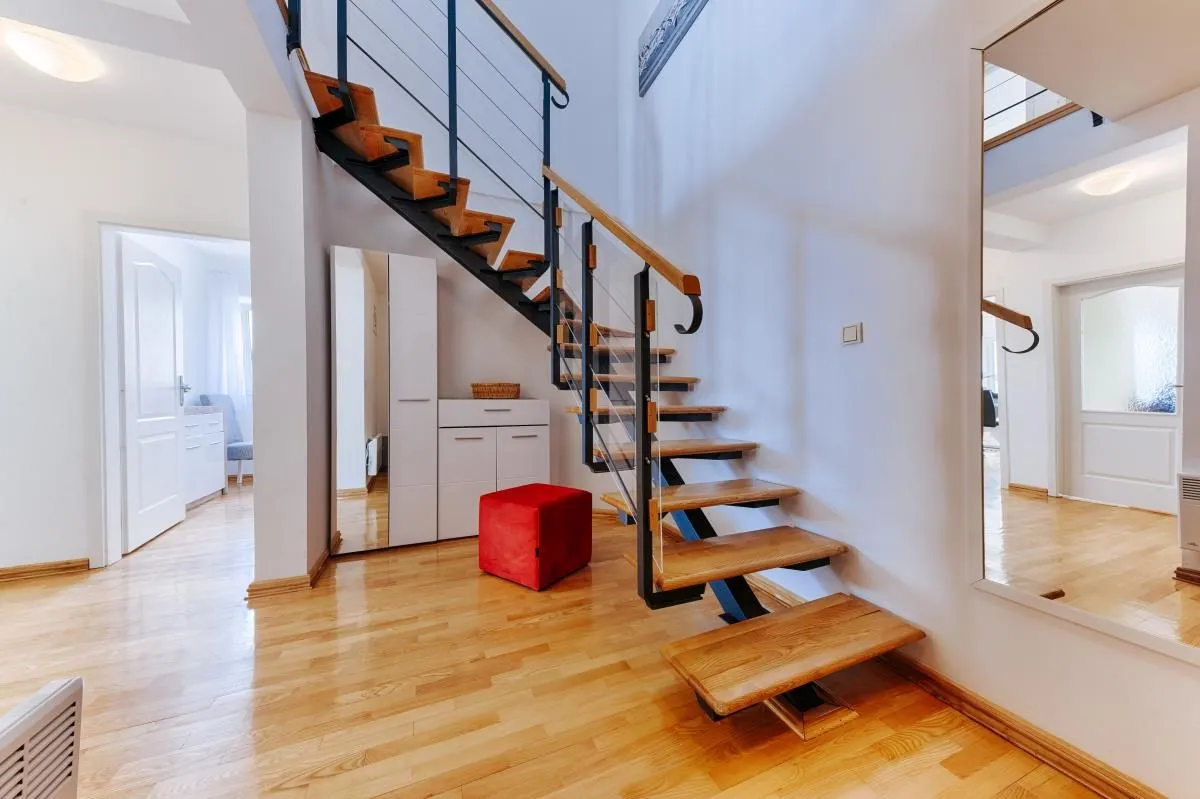 Prodaja, trosoban stan, 139m², Sveti Stefan, Budva