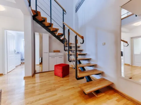 Sale, three bedroom apartment, 139m², Sveti Stefan, Budva - image 12