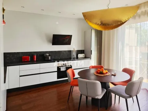 Rent, apartment, 136m², Tašmajdan, Palilula Sve Podlokacije - image 6