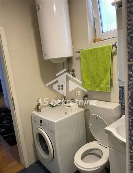 Izdavanje, trosoban stan, 68m², Zvezdara Sve Podlokacije, Beograd