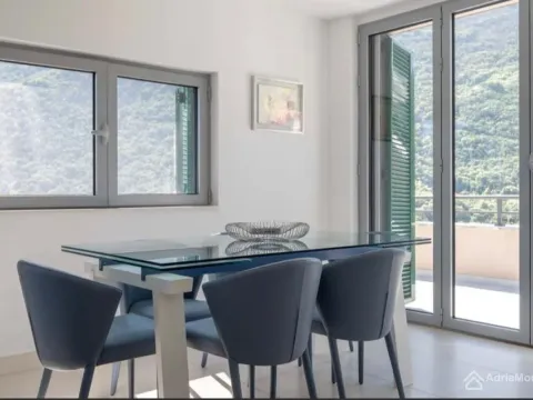 Prodaja, dvosoban stan, 90m², Morinj, Kotor - image 3