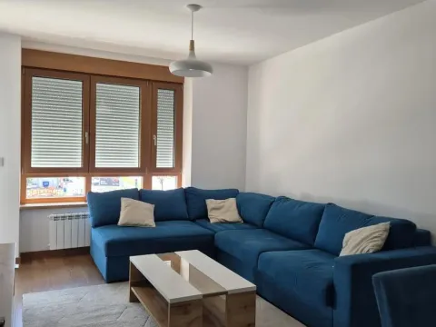 Izdavanje, trosoban stan, 88m², Novi Beograd Sve Podlokacije, Beograd - image 2