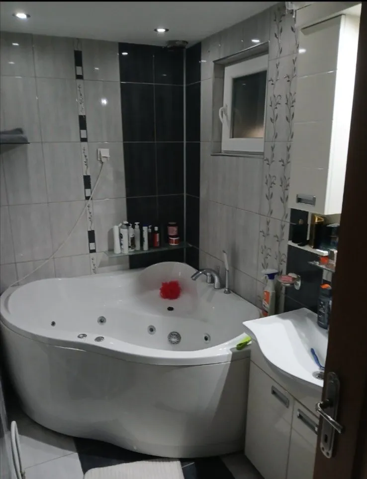 Prodaja, stan, 539m², Lozničko Polje, Loznica