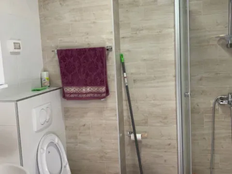 Izdavanje, jednosoban stan, 45m², City Kej, Podgorica - image 7