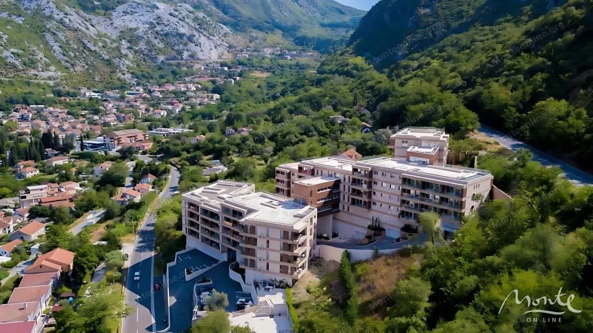 Prodaja, jednosoban stan, 52m², Škaljari, Kotor