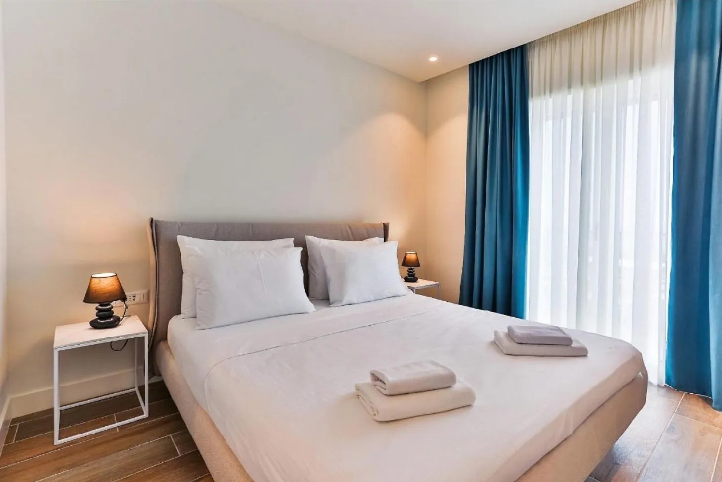 Prodaja, dvosoban stan, 95m², Tivat, Crna Gora
