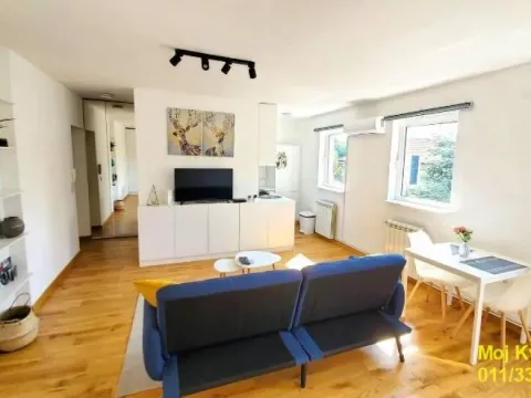 Prodaja, jednosoban stan, 35m², Vračar Centar, Vračar Sve Podlokacije - image 3