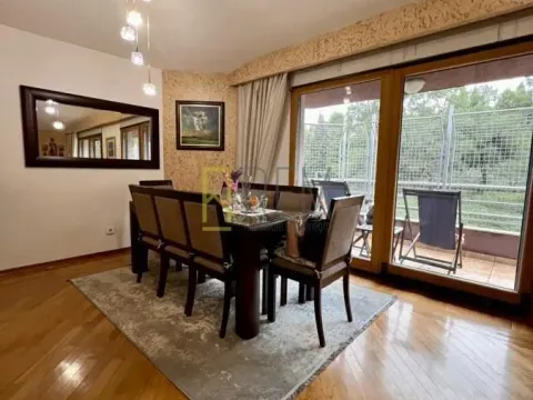 Sale, three bedroom apartment, 136m², Centar, Podgorica - image 7