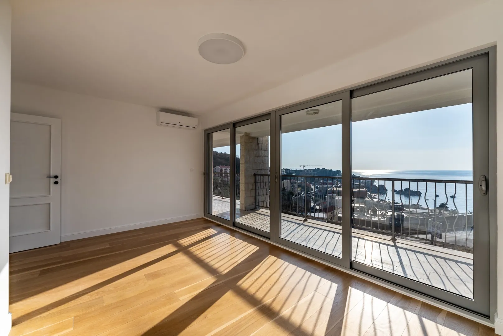 Sale, three bedroom apartment, 160m², Pržno, Budva